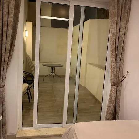 Sliema, Balluta Modern With Outdoor Yard Lägenhet *