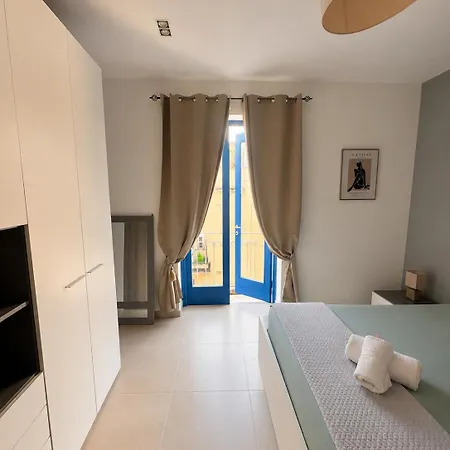 Sliema, Balluta Penthouse With Terrace דירה סליאמה