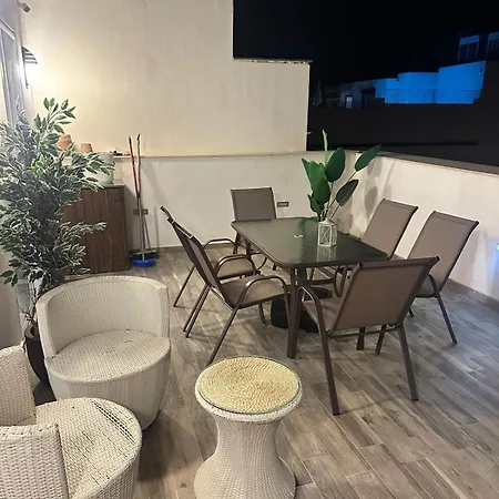 Sliema, Balluta Penthouse With Terrace * סליאמה
