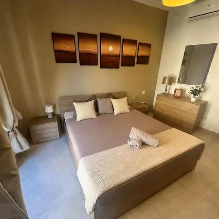 Sliema, Balluta Penthouse With Terrace דירה