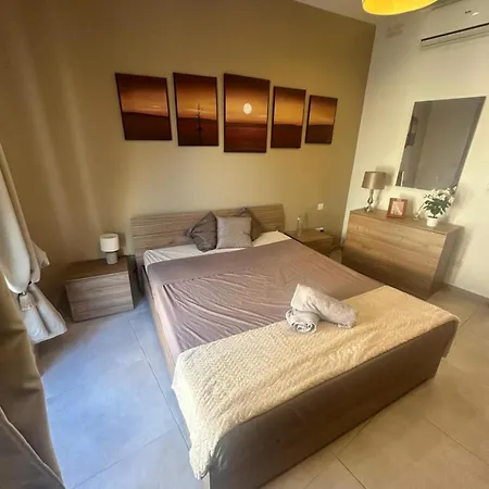 Sliema, Balluta Penthouse With Terrace Apartment Sliema