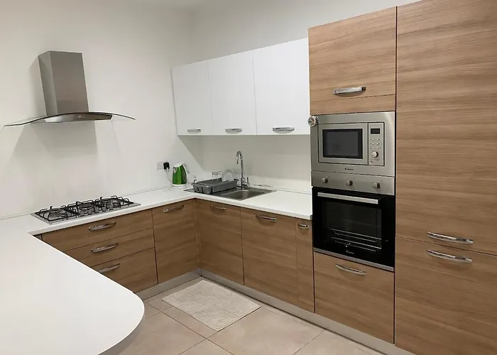 Sliema, Balluta Modern With Outdoor Yard Апартаменты